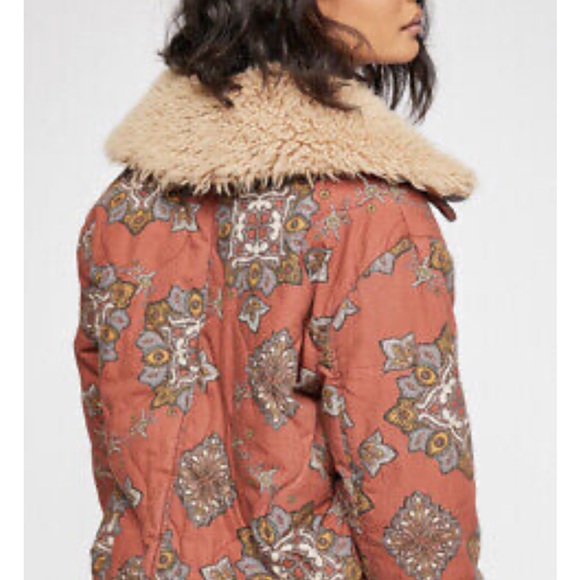 Free People Brooke Jacket Faux Fur Collar Boho Print Quilted - Picture 3 of 11